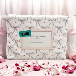 NWT Beautiful Cupcakes And Cashmere King Size Pink Bow And Red Heart Sheet Set